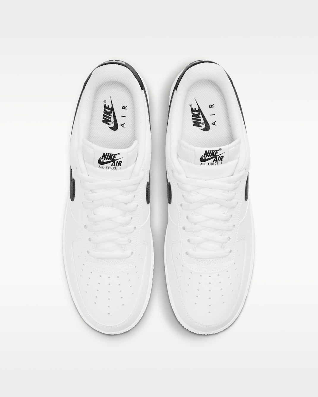 Nike Air Force 1 07 White Black CT2302-100 set oppefra