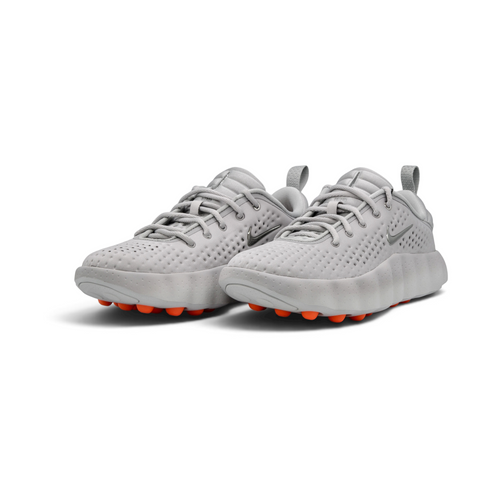 Nike Mind 002 Light Smoke Grey dame HQ4310-003 set i vinkel
