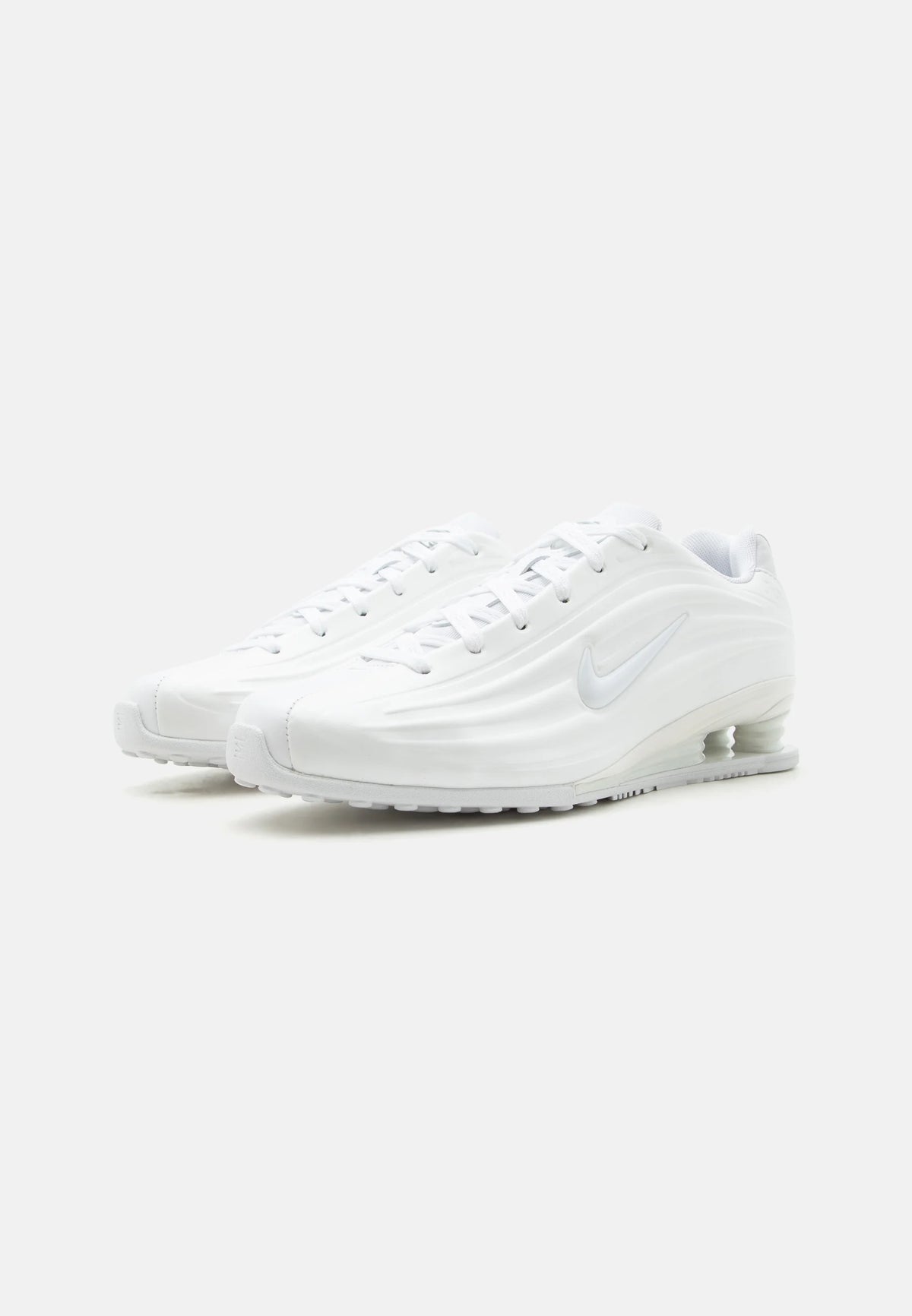 Nike Shox Z White Metallic Silver dame IR1222-100 set i vinkel