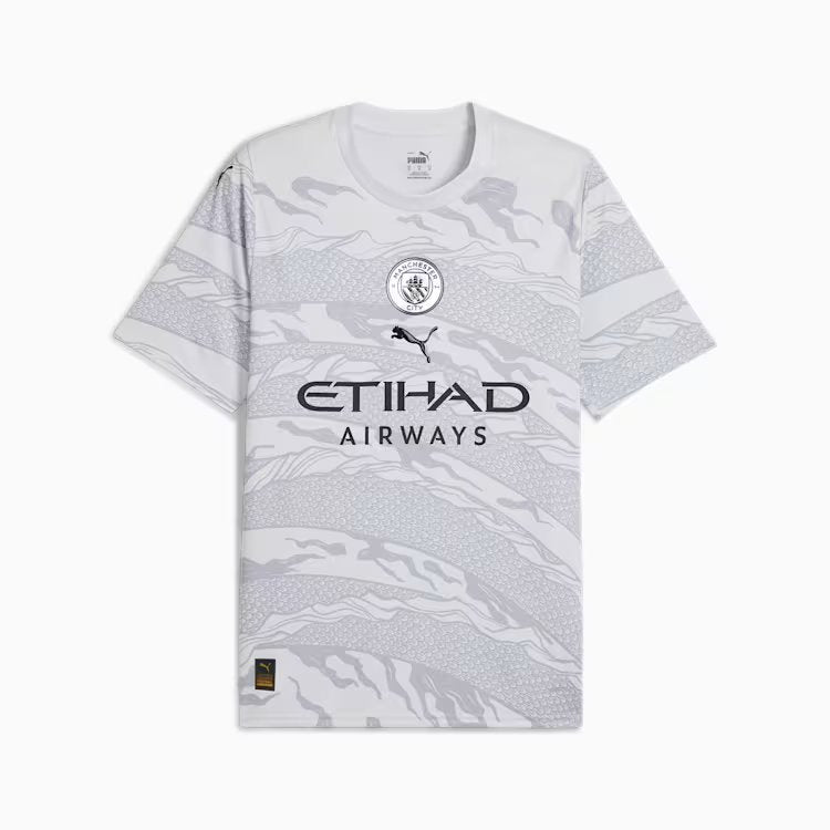 Puma Manchester City Year of the Dragon Concept Shirt 2024 med krom logo – front